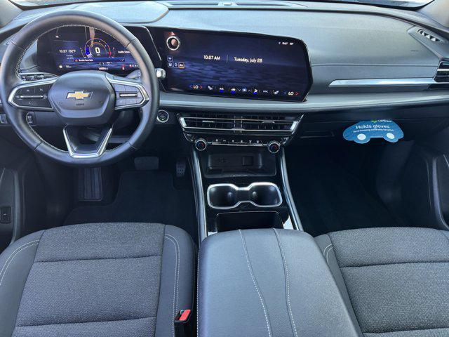 used 2025 Chevrolet Traverse car, priced at $42,988