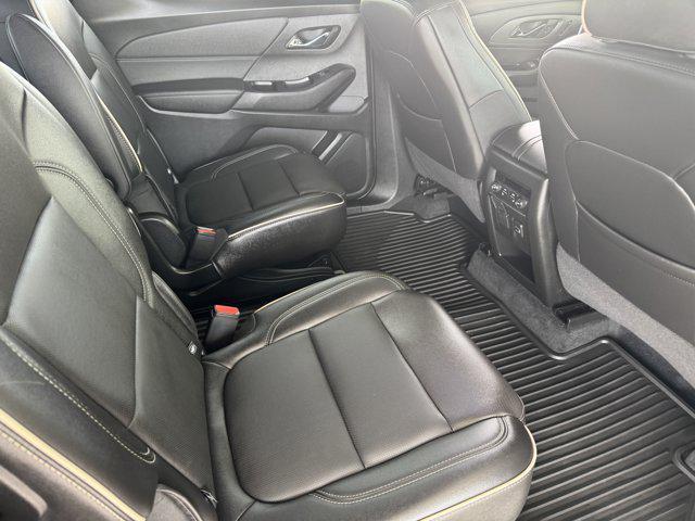 used 2023 Chevrolet Traverse car, priced at $45,988