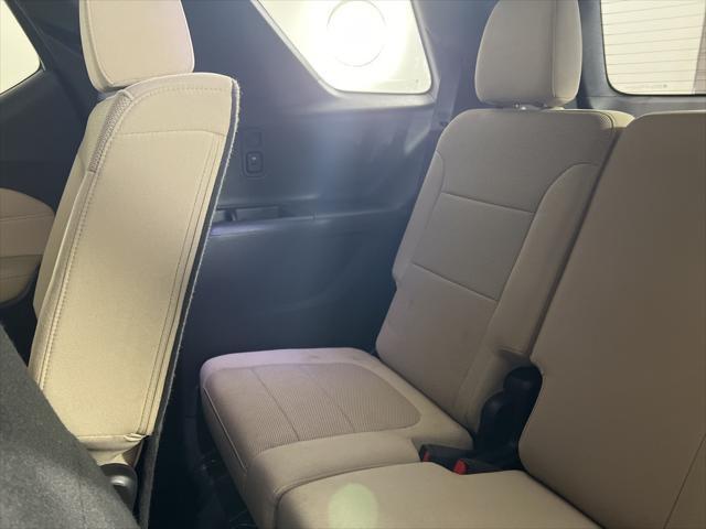used 2023 Chevrolet Traverse car, priced at $30,532