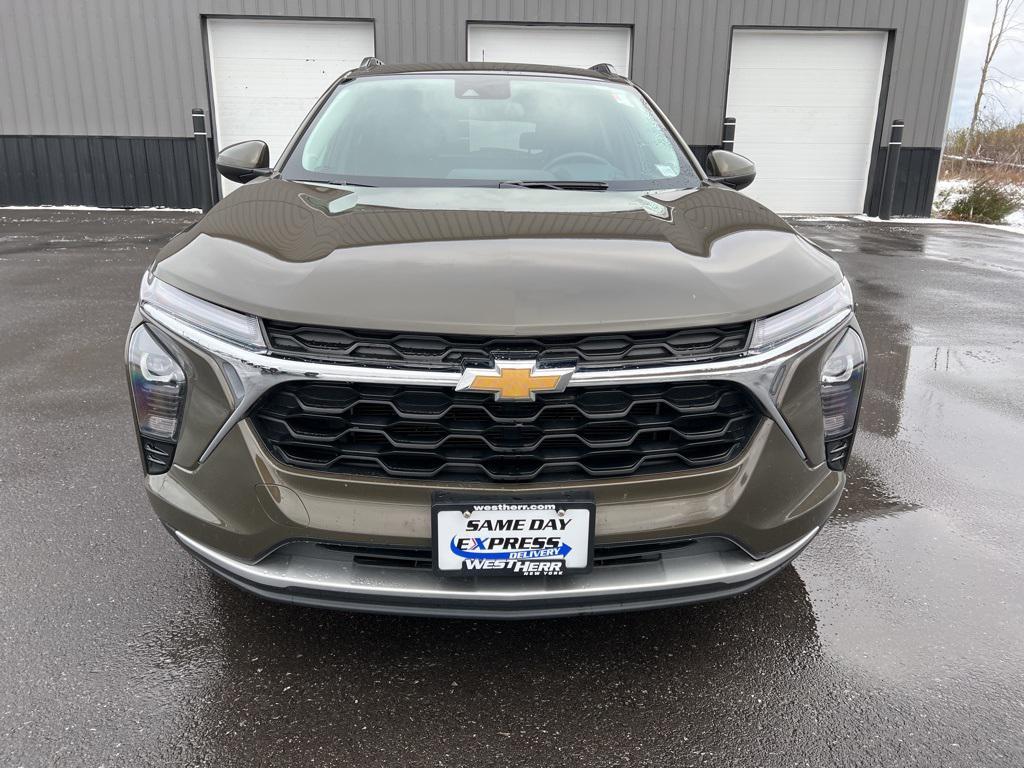 used 2024 Chevrolet Trax car, priced at $20,552