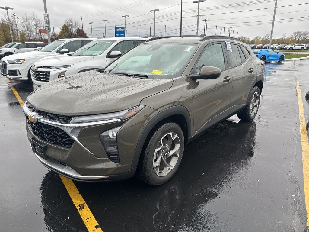 used 2024 Chevrolet Trax car, priced at $20,552