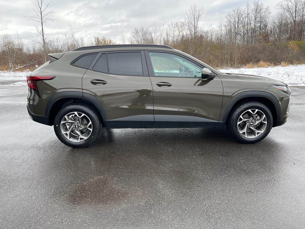 used 2024 Chevrolet Trax car, priced at $20,552