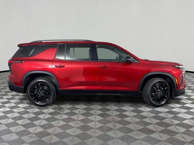 used 2024 Chevrolet Traverse car, priced at $41,508