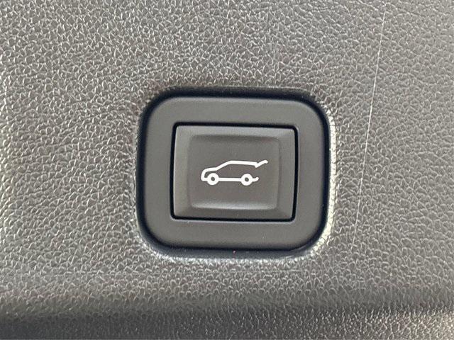 used 2024 Chevrolet Traverse car, priced at $41,508