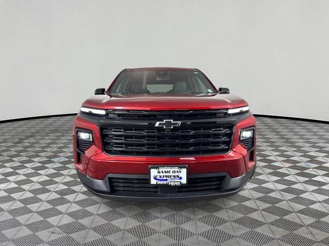 used 2024 Chevrolet Traverse car, priced at $41,508