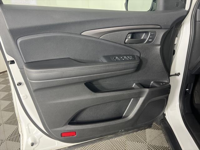 used 2022 Honda Passport car, priced at $30,948