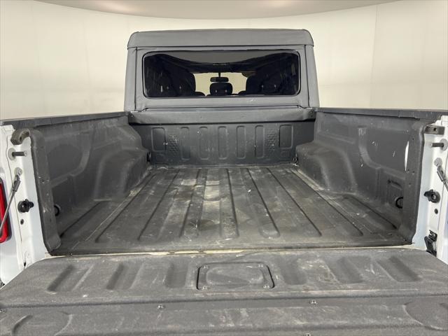 used 2022 Jeep Gladiator car, priced at $32,262