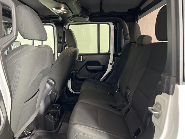 used 2022 Jeep Gladiator car, priced at $32,262