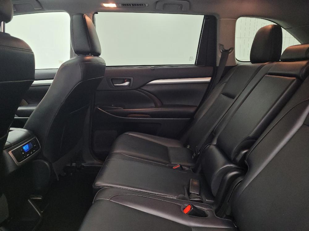 used 2019 Toyota Highlander car, priced at $24,095