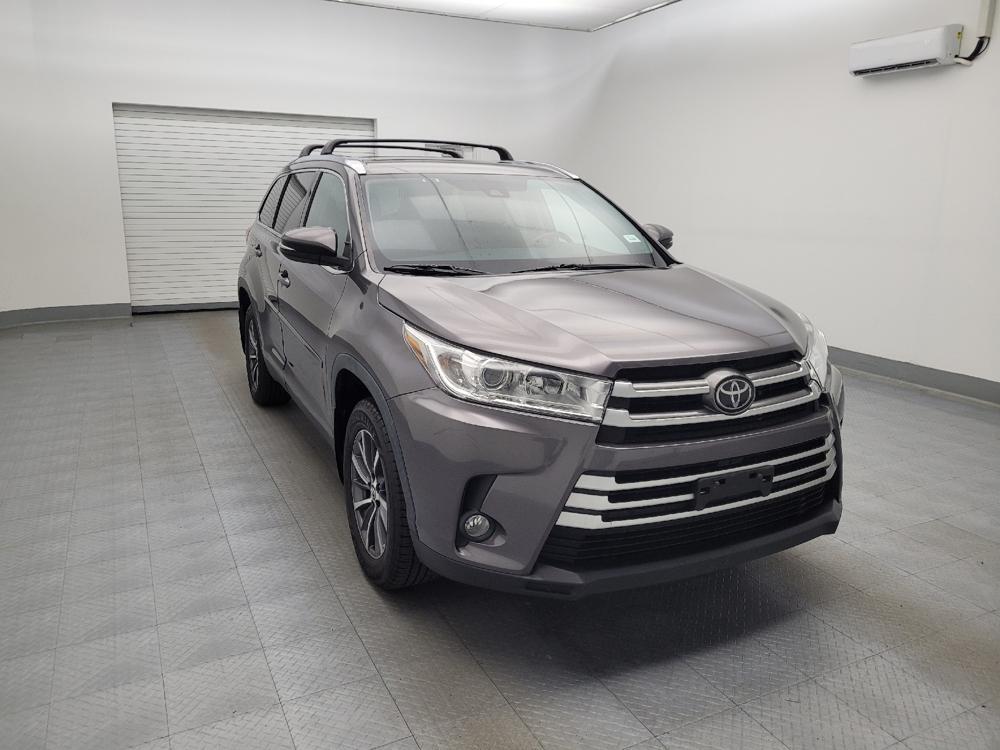 used 2019 Toyota Highlander car, priced at $24,095