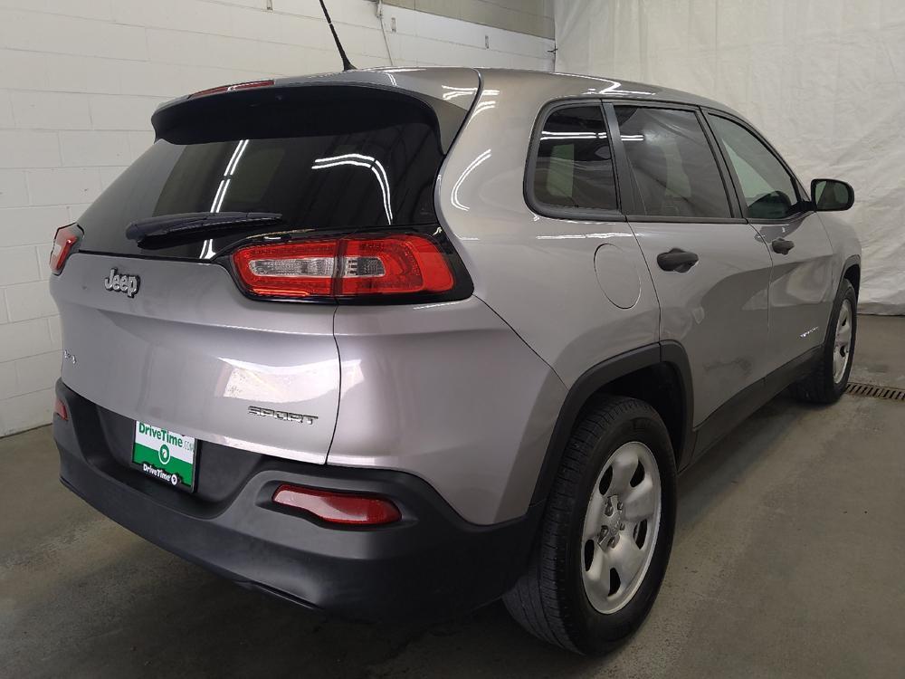 used 2016 Jeep Cherokee car, priced at $13,295
