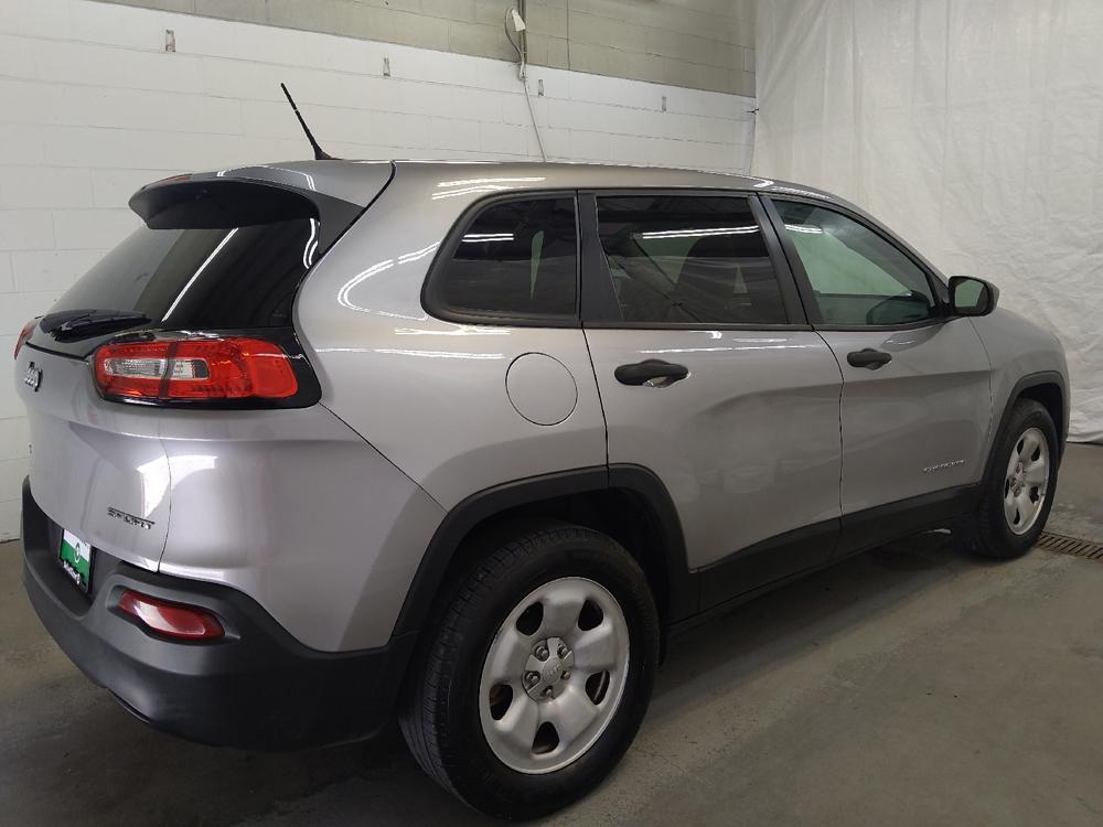 used 2016 Jeep Cherokee car, priced at $13,295