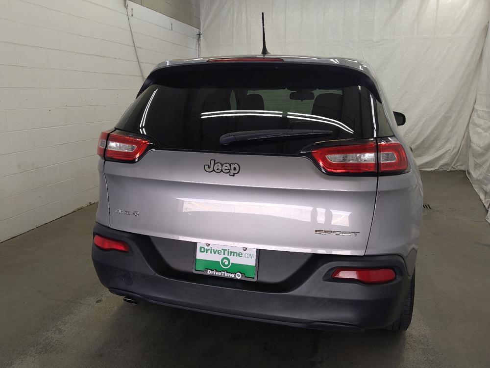 used 2016 Jeep Cherokee car, priced at $13,295