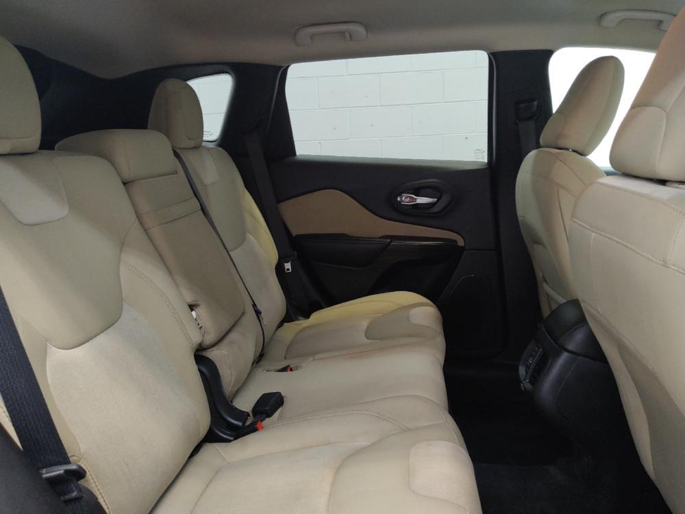 used 2016 Jeep Cherokee car, priced at $13,795