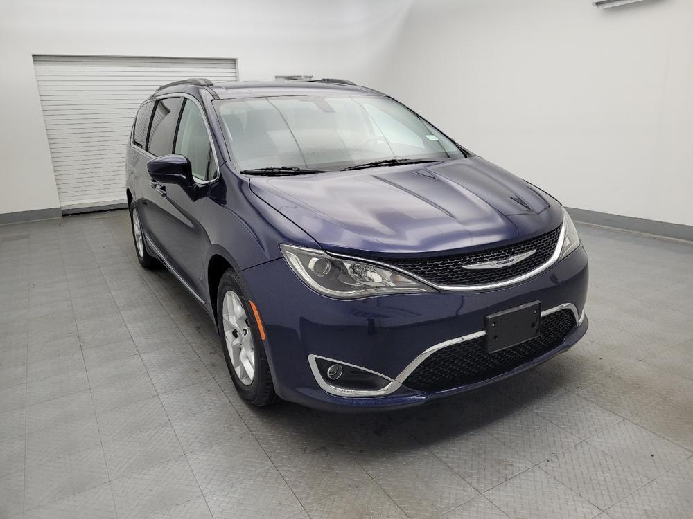 used 2017 Chrysler Pacifica car, priced at $14,395