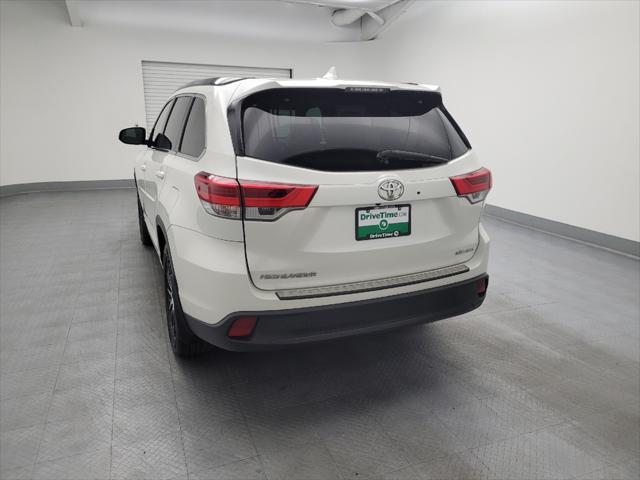 used 2017 Toyota Highlander car, priced at $22,495