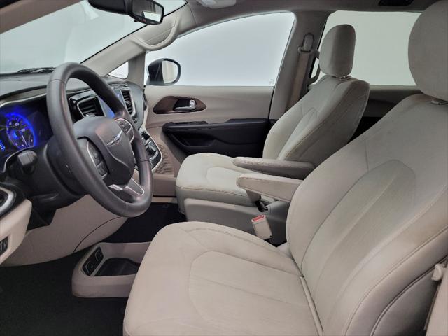 used 2017 Chrysler Pacifica car, priced at $14,995
