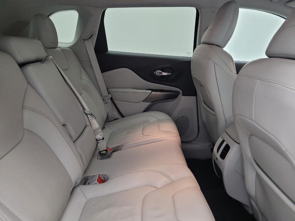 used 2021 Jeep Cherokee car, priced at $19,395