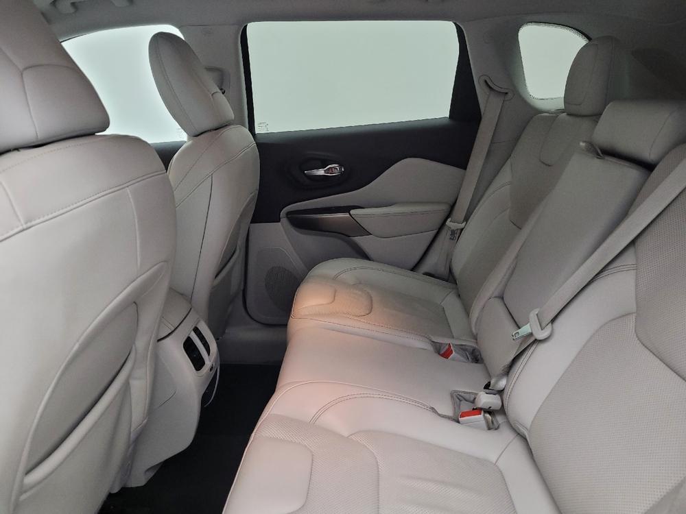 used 2021 Jeep Cherokee car, priced at $19,395