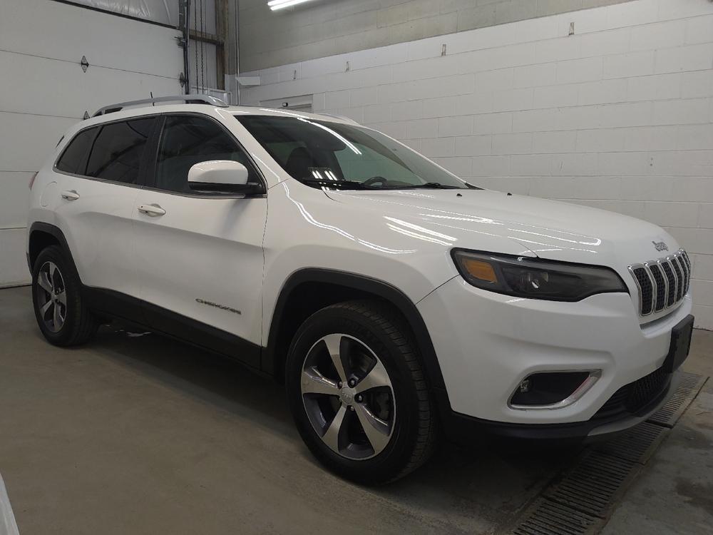used 2019 Jeep Cherokee car, priced at $18,095