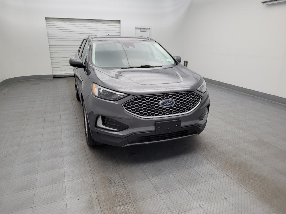 used 2024 Ford Edge car, priced at $23,295