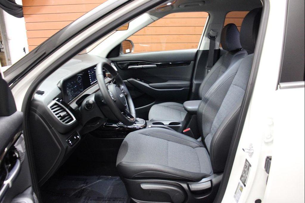 used 2024 Kia Seltos car, priced at $22,380