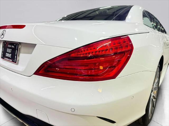 used 2020 Mercedes-Benz SL 550 car, priced at $57,999