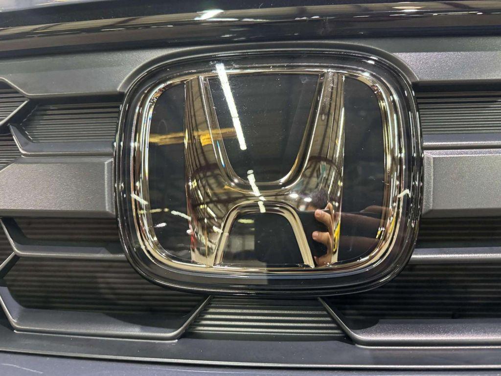 used 2025 Honda Odyssey car, priced at $35,499