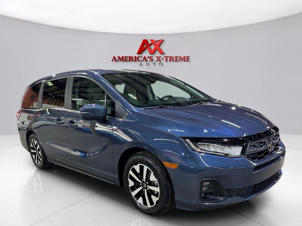 used 2025 Honda Odyssey car, priced at $35,499