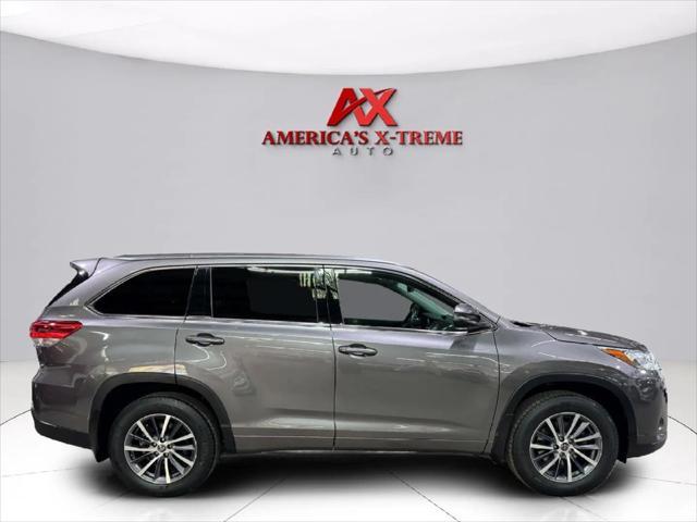 used 2017 Toyota Highlander car, priced at $22,499