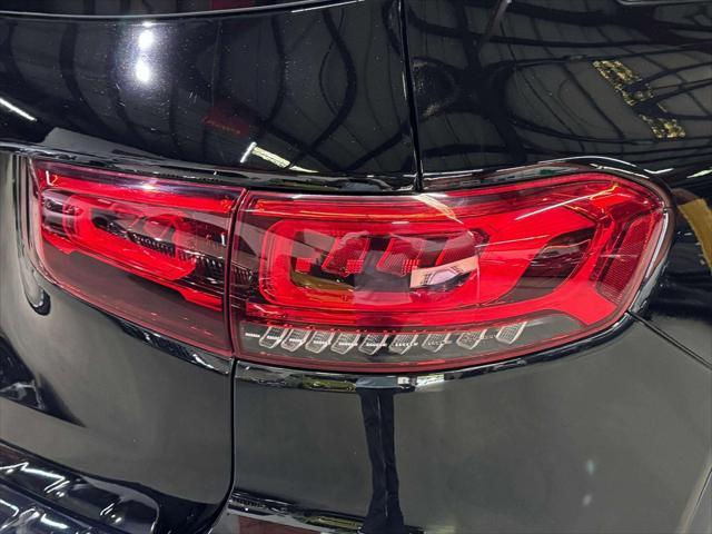used 2021 Mercedes-Benz GLB 250 car, priced at $23,999