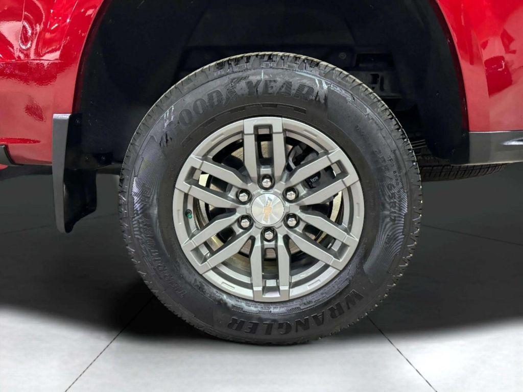 used 2024 Chevrolet Colorado car, priced at $29,204