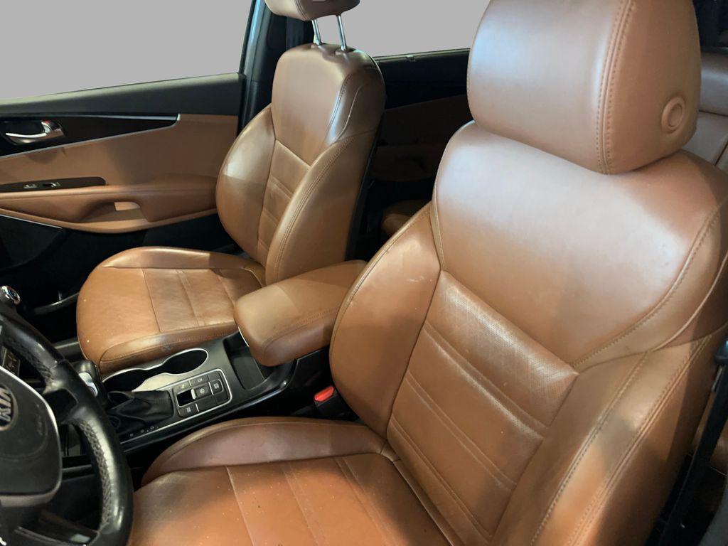 used 2019 Kia Sorento car, priced at $17,559