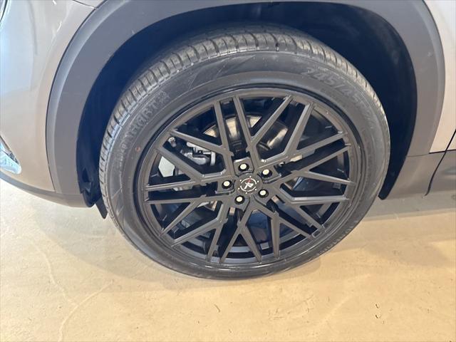 used 2021 Mercedes-Benz GLB 250 car, priced at $22,999