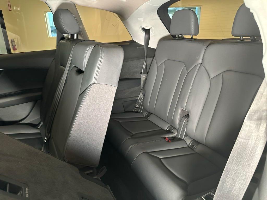 used 2021 Audi Q7 car, priced at $33,999
