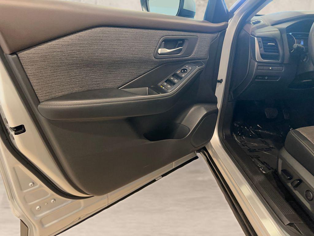 used 2023 Nissan Rogue car, priced at $21,999