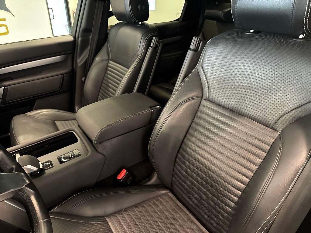 used 2022 Land Rover Discovery car, priced at $31,844