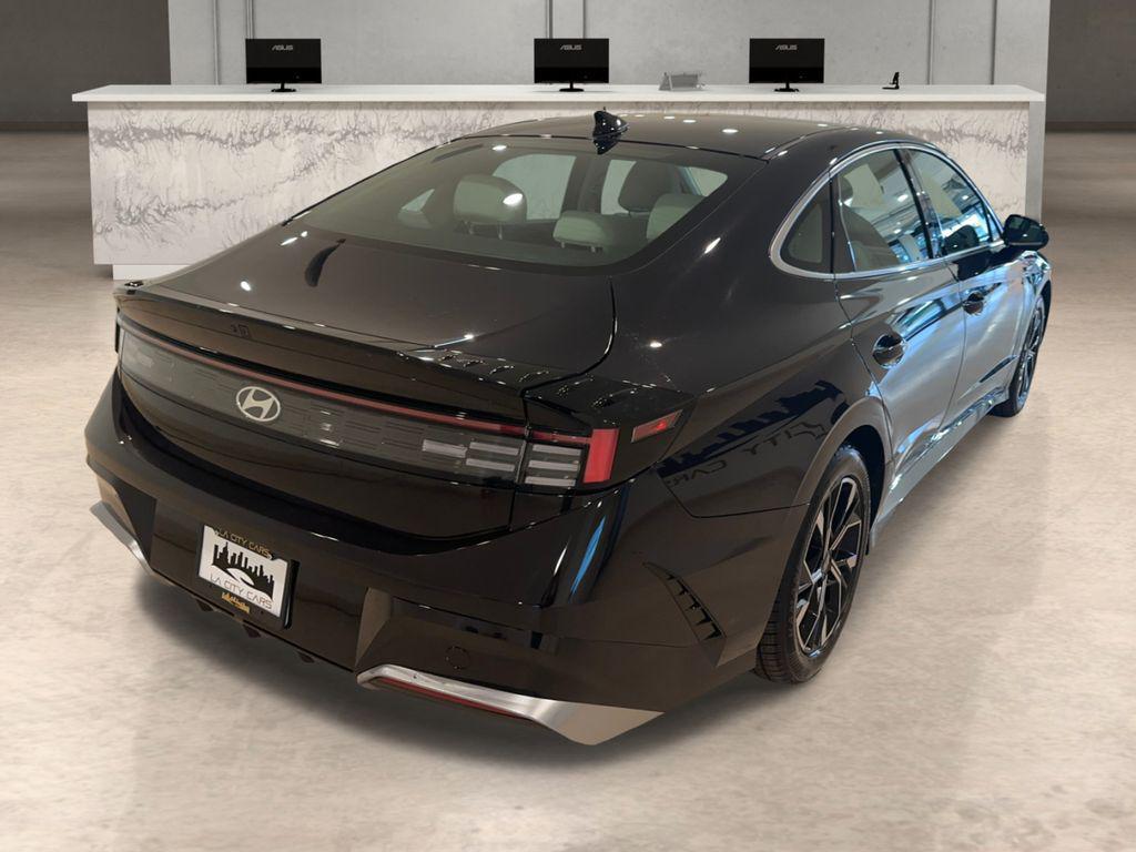 used 2025 Hyundai Sonata car, priced at $20,999