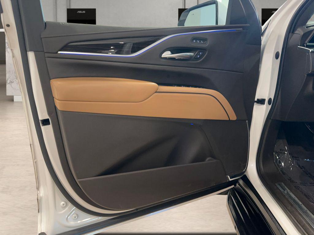 used 2021 Cadillac Escalade ESV car, priced at $52,999