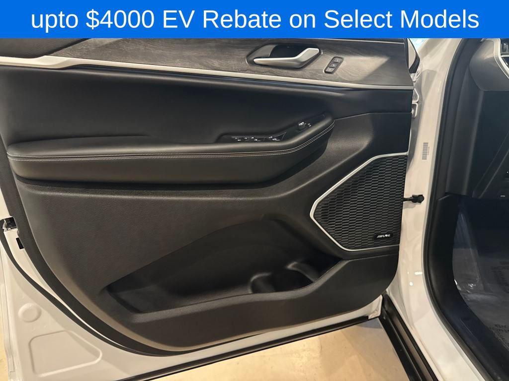 used 2023 Jeep Grand Cherokee 4xe car, priced at $27,779