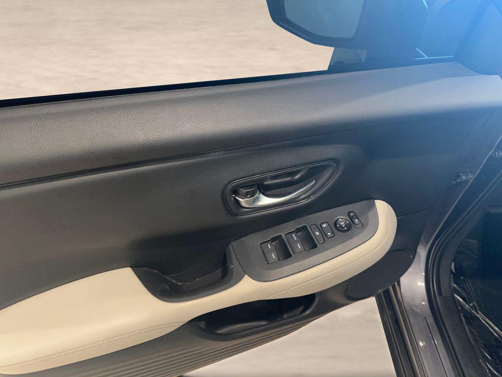 used 2025 Honda HR-V car, priced at $21,999