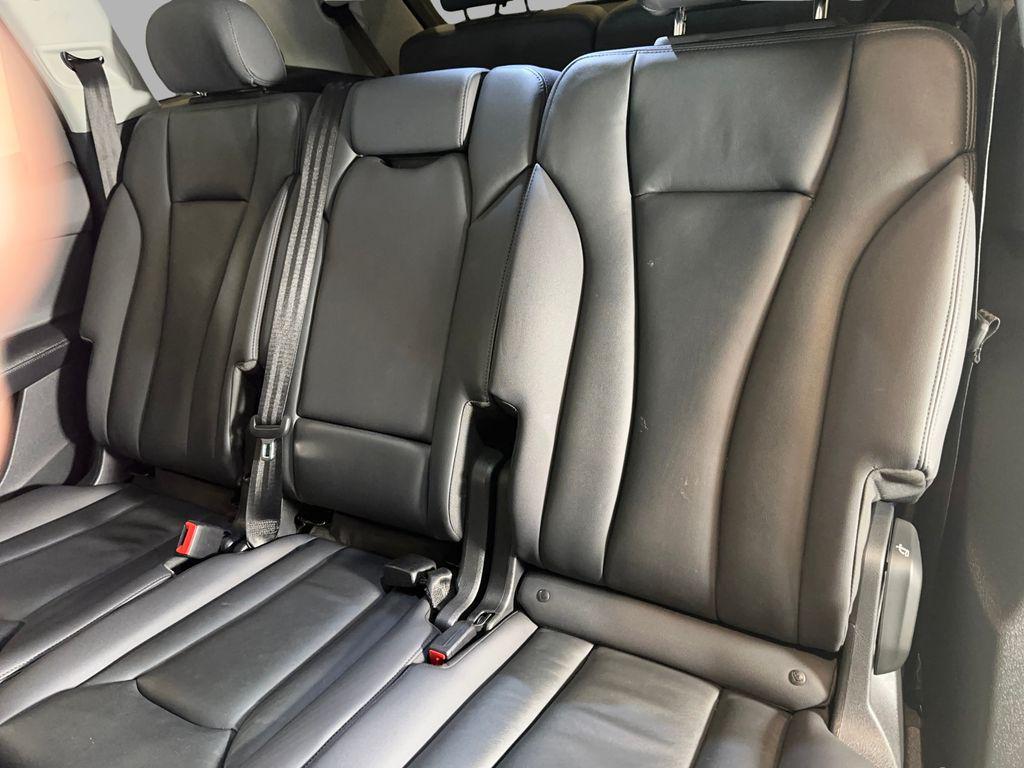 used 2023 Audi Q7 car, priced at $32,086