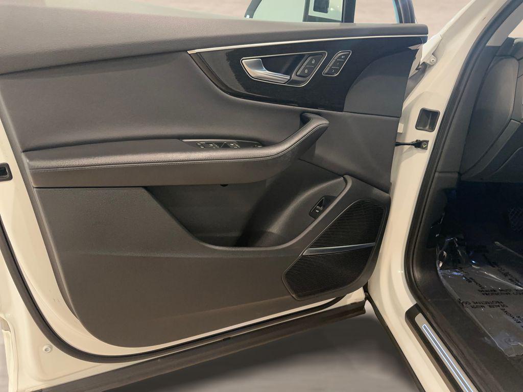 used 2023 Audi Q7 car, priced at $32,086