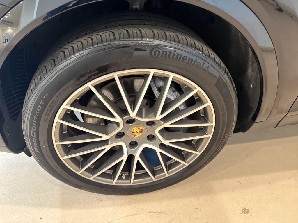 used 2022 Porsche Cayenne car, priced at $47,999