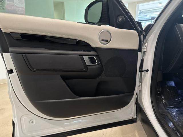 used 2022 Land Rover Discovery car, priced at $34,399