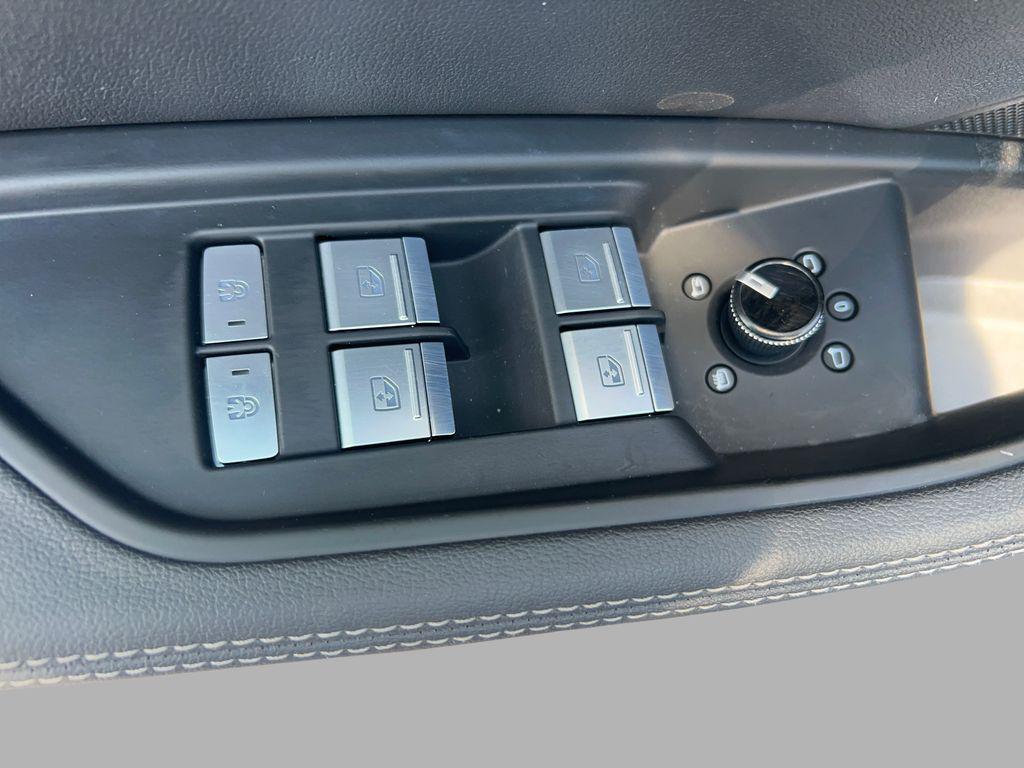 used 2022 Audi e-tron car