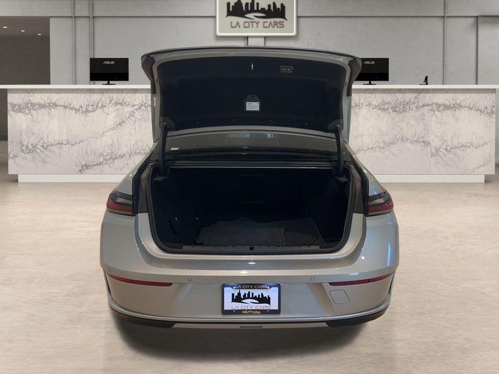 used 2024 BMW i7 car, priced at $68,999