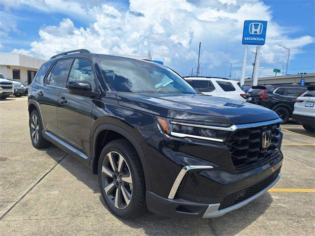 new 2025 Honda Pilot car, priced at $48,950