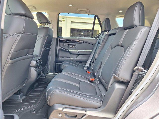 new 2025 Honda Pilot car, priced at $42,253