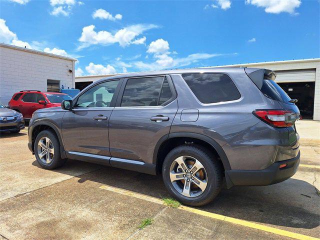 new 2025 Honda Pilot car, priced at $42,253